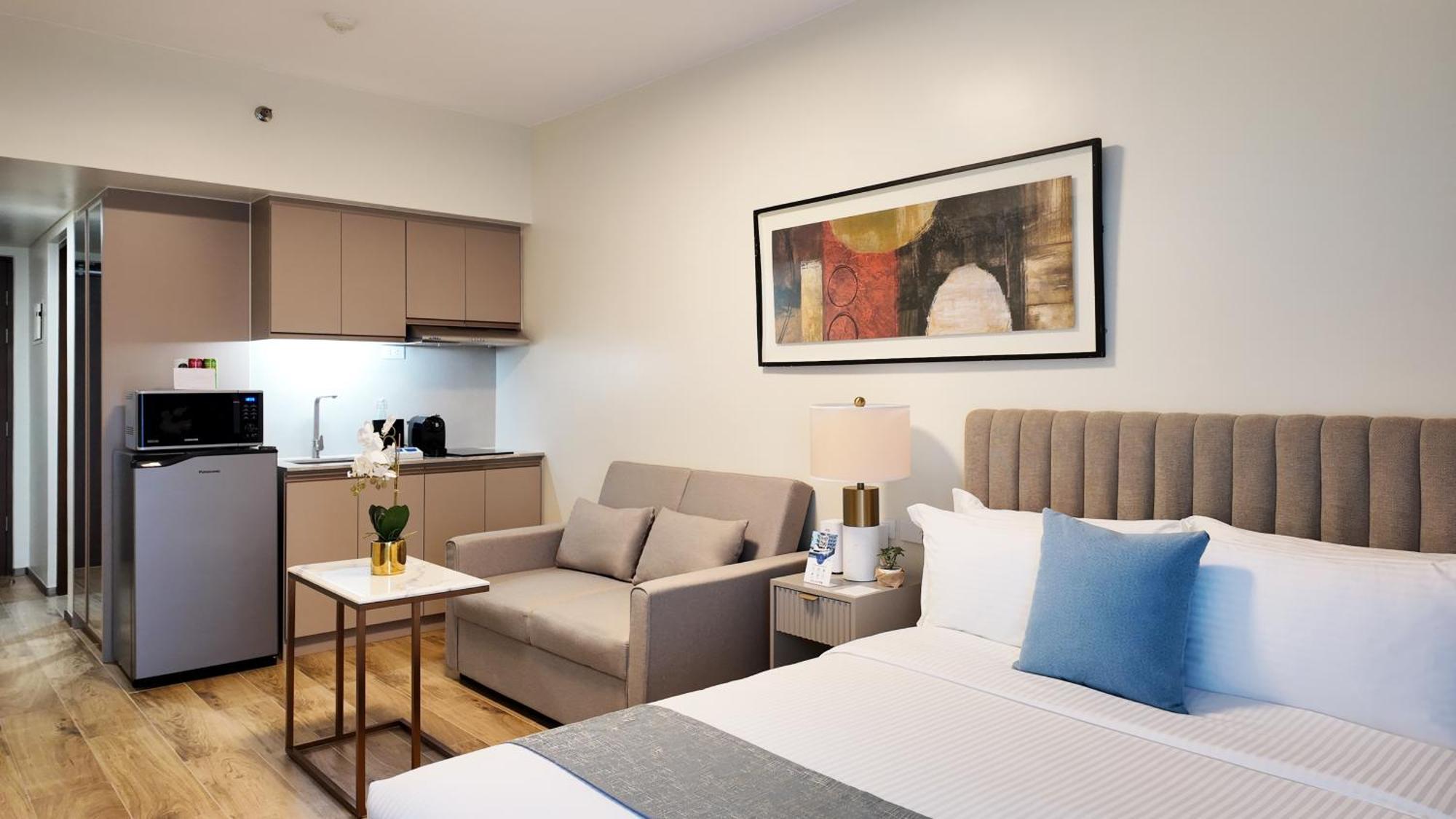 Bay Suite Studio